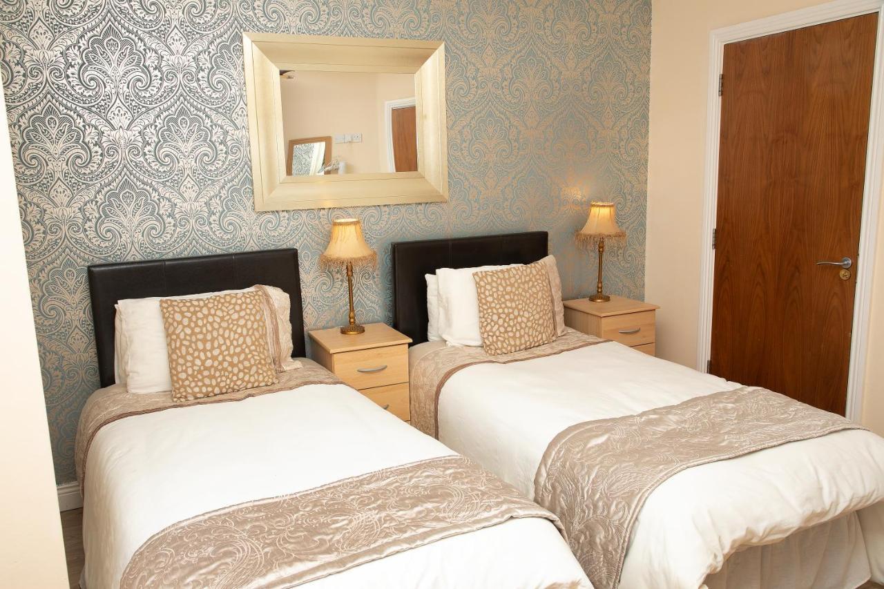 Arch House B&B & Apartments 애슬론 외부 사진